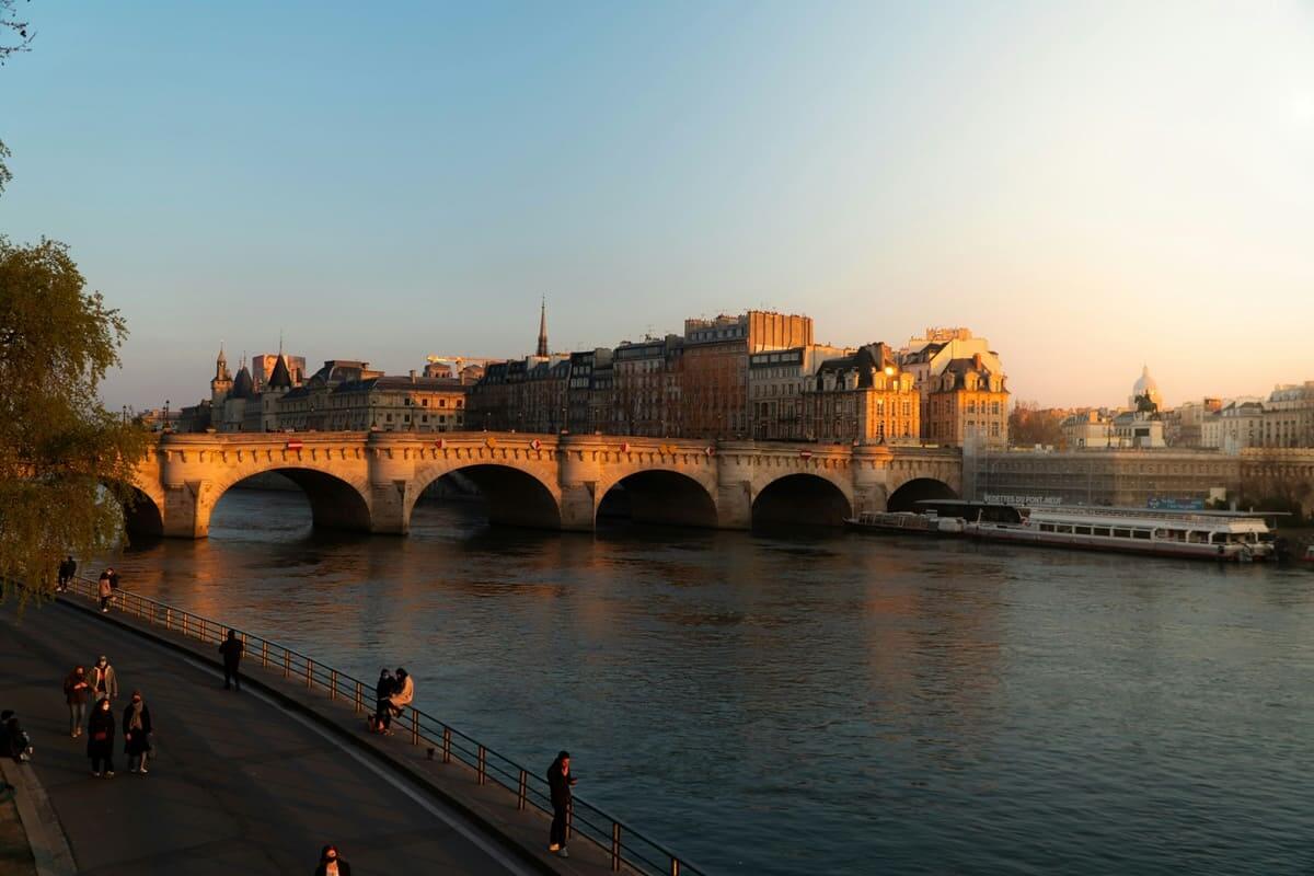 Soirée-collaborateurs-Paris-Péniche
